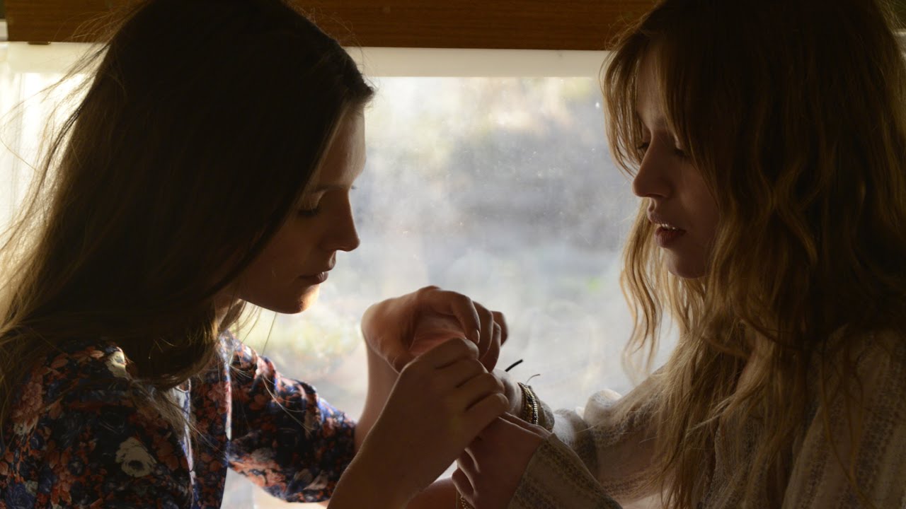 BREATHE - Official HD Trailer (2015) - a film by Mélanie Laurent