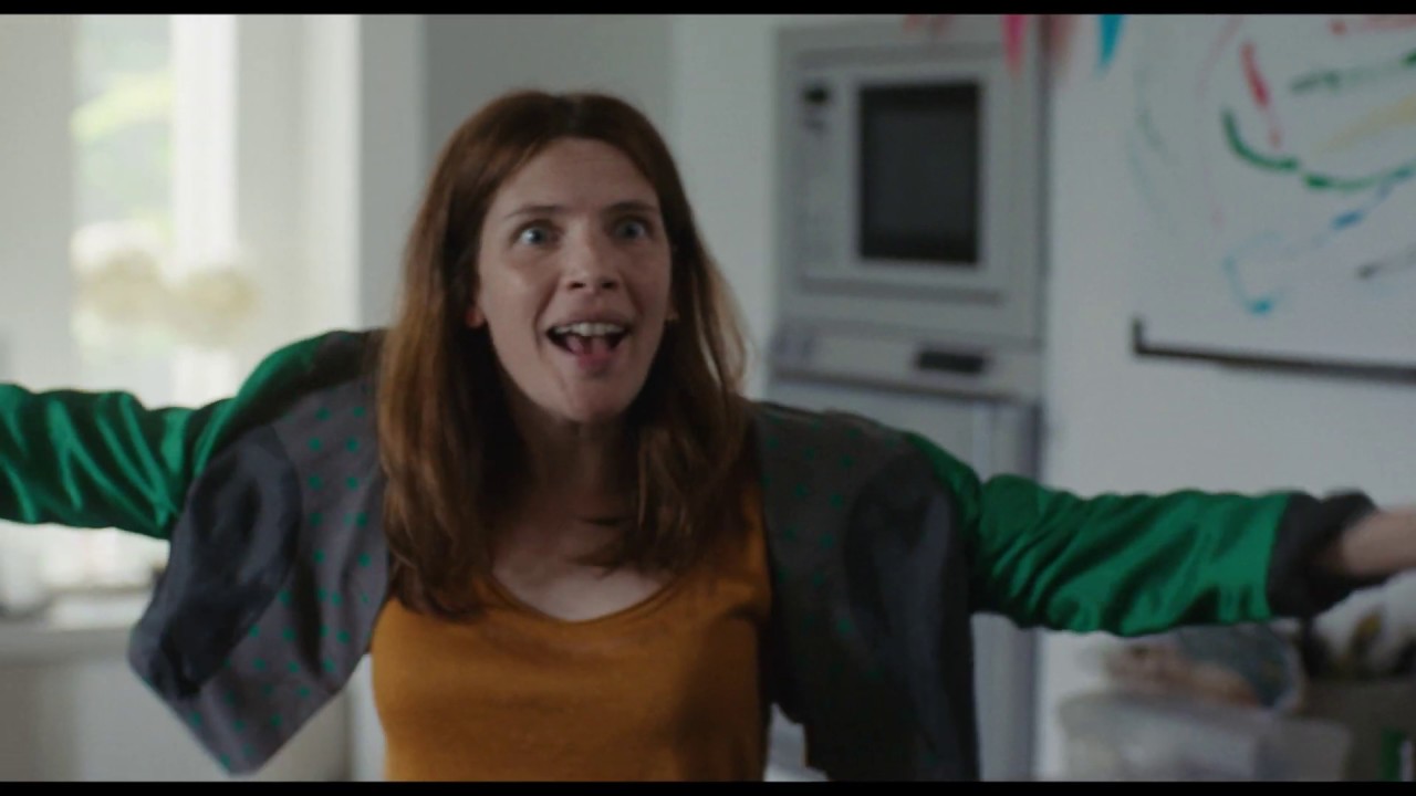Whatever Happened to my Revolution / Tout ce qu'il me reste de la révolution (2019) - Trailer [...]